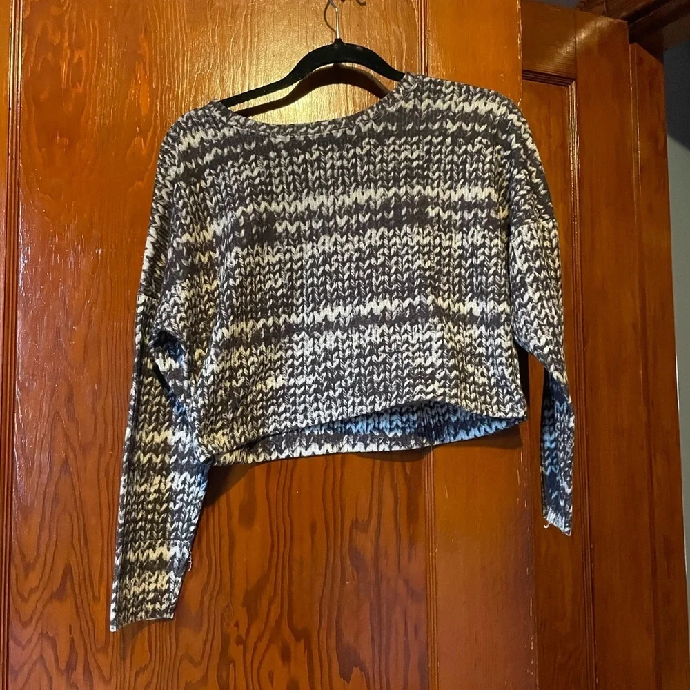 TRF by ZARA Aztec cropped long sleeve size S